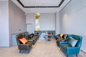 Home Inn Style Rongcheng High-speed Railway Station - Image 4
