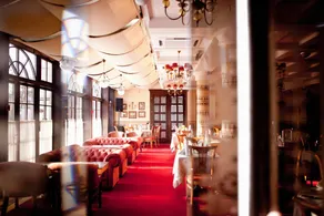 Hermitage Hotel - Image 5