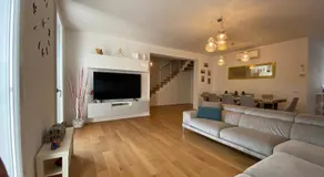 Beatrice Luxury Home - Image 2