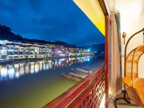 Fenghuang Nianmo Light Luxury Homestay - Image 3