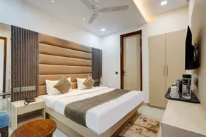 Bliss Hotel - Image 5