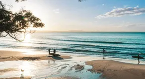 Blissful Lake Retreat - Image 5