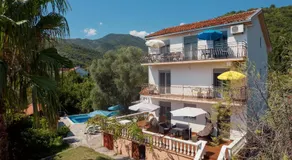 Villa Mia Apartments - Image 3