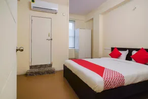 Hotel O Alpine glow Zenith - Image 2