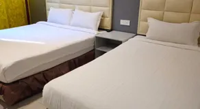 Fortune Hotel - Image 2
