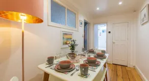 Maravilloso apartamento vacacional apto para niños con barbacoa y jardín | Vistas al lago | En la playa | Se admiten mascotas - Image 3