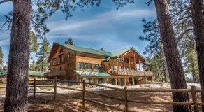 Elktrace Bed and Breakfast - Image 4
