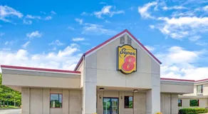 Super 8 by Wyndham Indianapolis South - Image 4