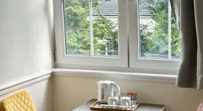 Edinburgh full house - Image 5