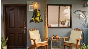 Dolphin beach stay - Image 4