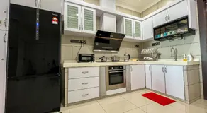 Taiping City View 3BR Condo near Lake Garden with Sunset View & Swimming Pool, Free Netflix WiFi - Image 5