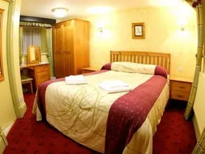 The Highwayman Inn - Image 2