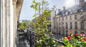 Luxury Apartment • A/C • Balcony • Saint-Germain - Image 5