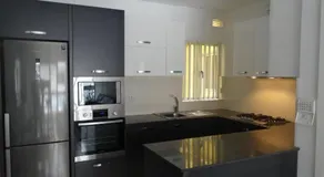 Modern Two Bedroom Sea View Apartment - Image 4
