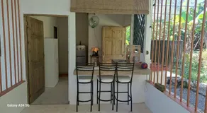 Donde Dubon Pandi house - Image 3