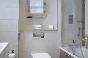Sunday Hotels Box Hill - Image 3