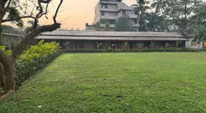 Thronefield Eco Lodge - Image 2