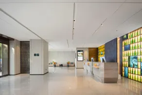 Atour Hotel Qingdao Jinshatan Xiangjiang Road Subway Station - Image 4