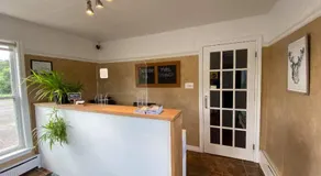 Motel Exquise - Image 3