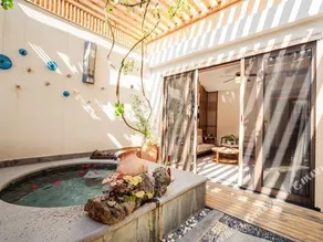 Wan Xiang Hot Spring Malong Courtyard - Image 4
