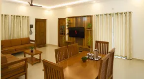 TrueLife Presidential Suites - 3BHK Luxurious AC Apartments - Modular Kitchen, RO water system, Microwave - Super fast WiFi, 55 Smart TV, 250 Airtel Channels - 3 bathrooms - Parking - Nearby PS4, A2B pure veg restaurants - Top service with lots of love - Image 5