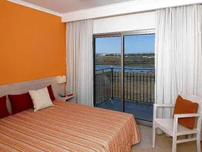 Cabanas Park Resort - Image 4