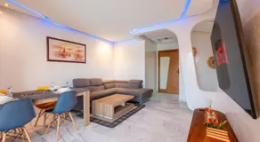 Appartement 2ch avec vue sur piscine en centre-ville - Image 3