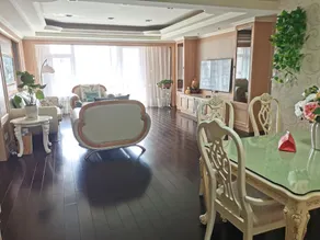 Ultra Clean Landmark Seaview Mansion (Xinghai Square · Forest Zoo · Dalian) - Image 4