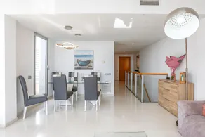 Duplex vistas mar con piscina - Image 4
