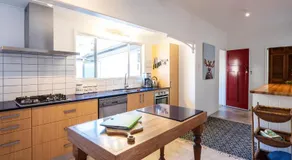 Bridle Guesthouse - Image 4