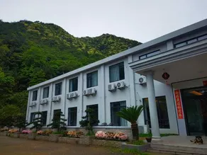 D‘Happy Farm House - Image 2