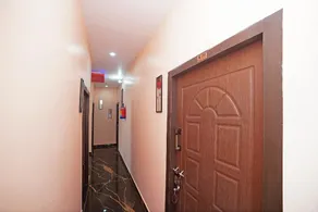 OYO 36983 Hotel Aasha Laxmi - Image 2