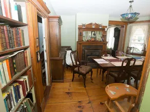 Dancing Bear Guest House - Image 3
