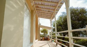 Seafront Apartment - Image 4