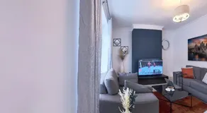 3br Ironside Urban Luxe Retreat, FREE parking - Image 2