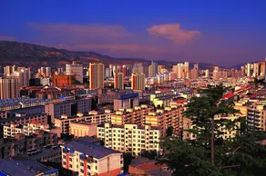 Xining Julong Business Hotel (Xining Railway Station Provincial Hospital) - Image 4