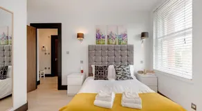Farringdon Penthouse Loft by City Living London - Image 2