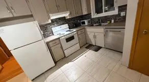 AIRPORT KITCHENER HOMESTAY-Near Conestoga College, Fairview Mall, Plaza- 24Hrs Checkin - Image 4