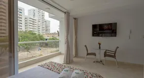 Hollywood Beach Suite - Image 2