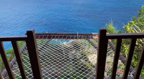 Suwehan Beach Cliff House - Image 5