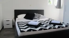 Comfortable 2 Bedroom Apartment - Image 2