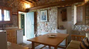 SKYROS REFUGE - Image 3