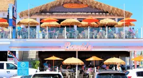 The Salty Dog Pet Friendly Private Yard - Image 5