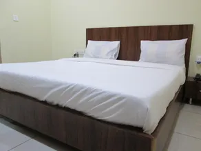 HOTEL ROYAL INN - Image 2