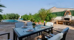 YourHouse Oratge villa with pool - Image 3