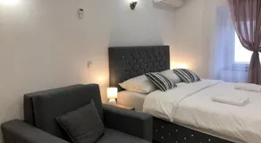 Hotel La Casa Near Delhi Airport Free Airport pickup And Drop - Image 3
