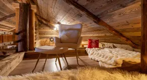Cozy Rascard in the Alps with Stunning Views for a Peaceful Getaway in Valle d'Aosta, Italy - Image 2