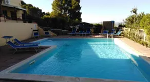 Sunshine House - Image 4