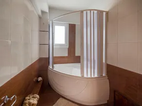 Alluring Villa in Saronida with Private Swimming Pool - Image 4