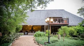 Kambaku Safari Lodge - Image 2